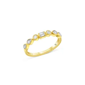 18K Yellow Gold Diamond Pear Round and Emerald Motif Ring