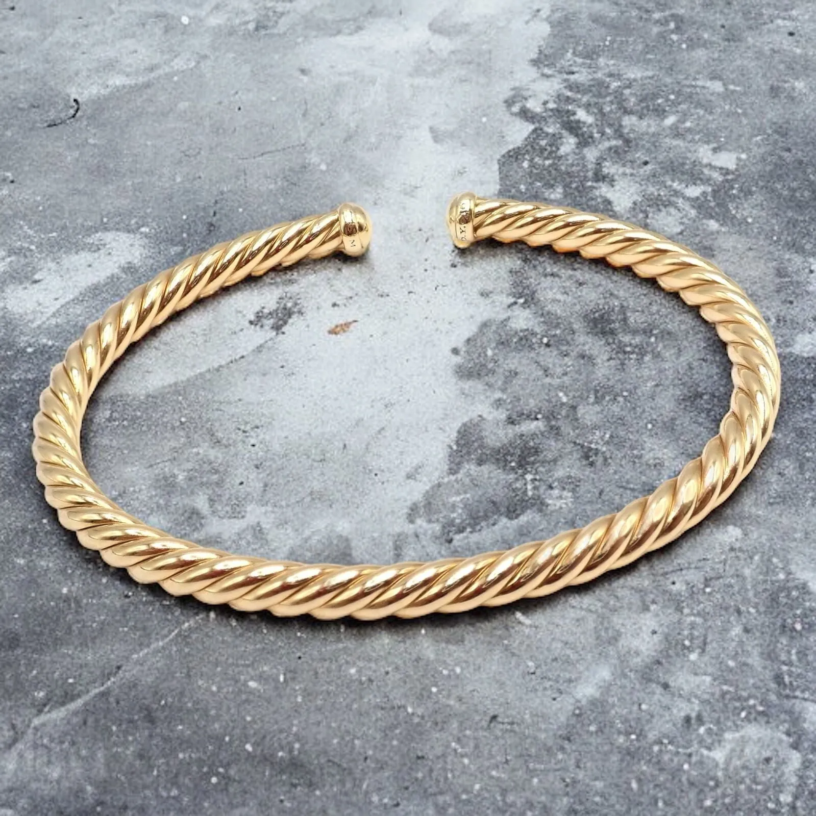 Authentic! David Yurman DY 18k Yellow Gold 4mm Cable Medium Bangle Bracelet