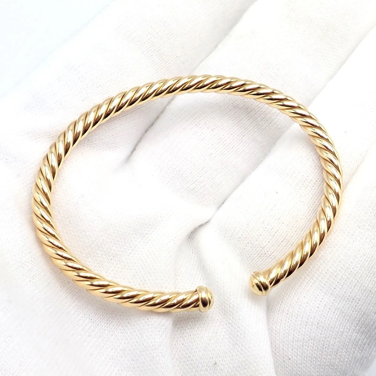 Authentic! David Yurman DY 18k Yellow Gold 4mm Cable Medium Bangle Bracelet