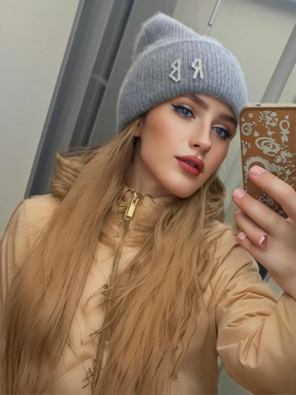 Real Rabbit Fur Diamonds Letter Beanies Hats for Women Winter Warm Knitted Hat Casual Bonnet Skiing Cap